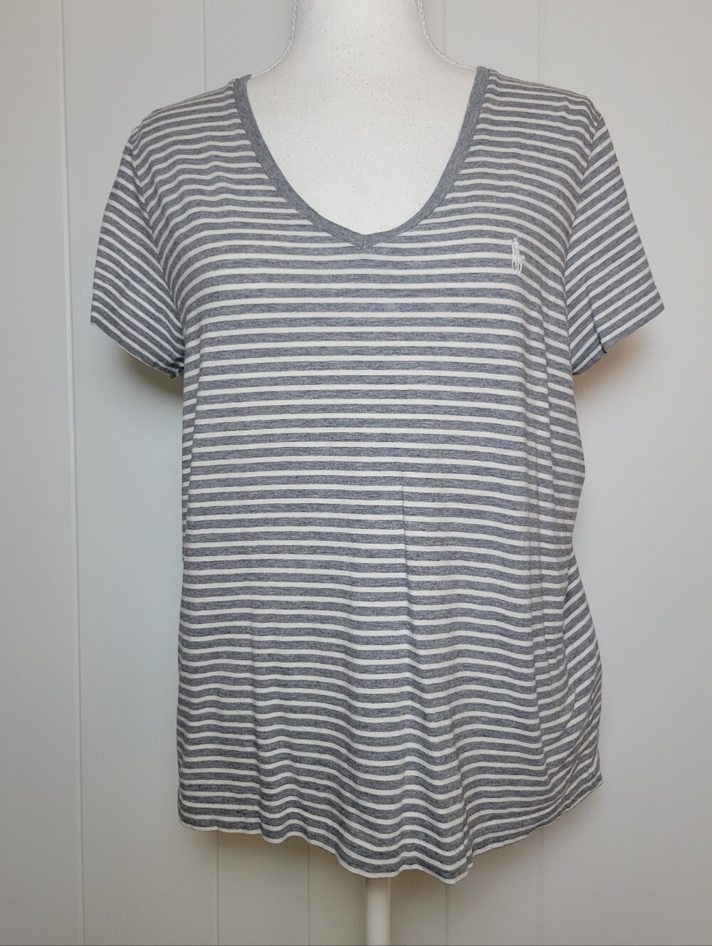 Polo Ralph Lauren T Shirt Gray & White Striped Short Sleeve V Neck Cotton LG